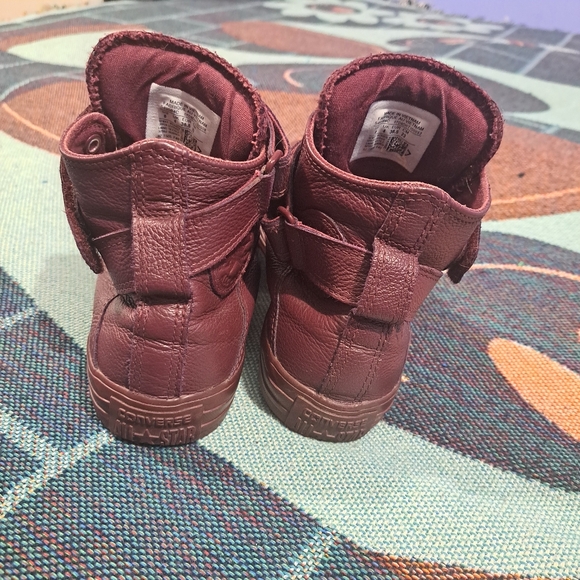 🌈CONVERSE RED LEATHER SHOES-6 - Picture 3 of 9